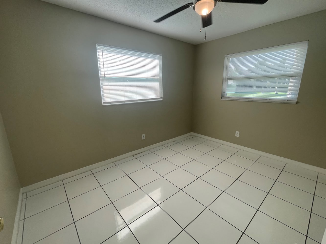 1806 SE 13th St, Cape Coral photo 9