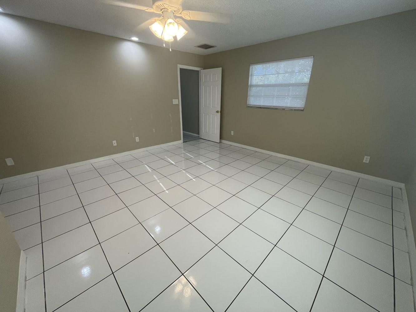 1806 SE 13th St, Cape Coral photo 11