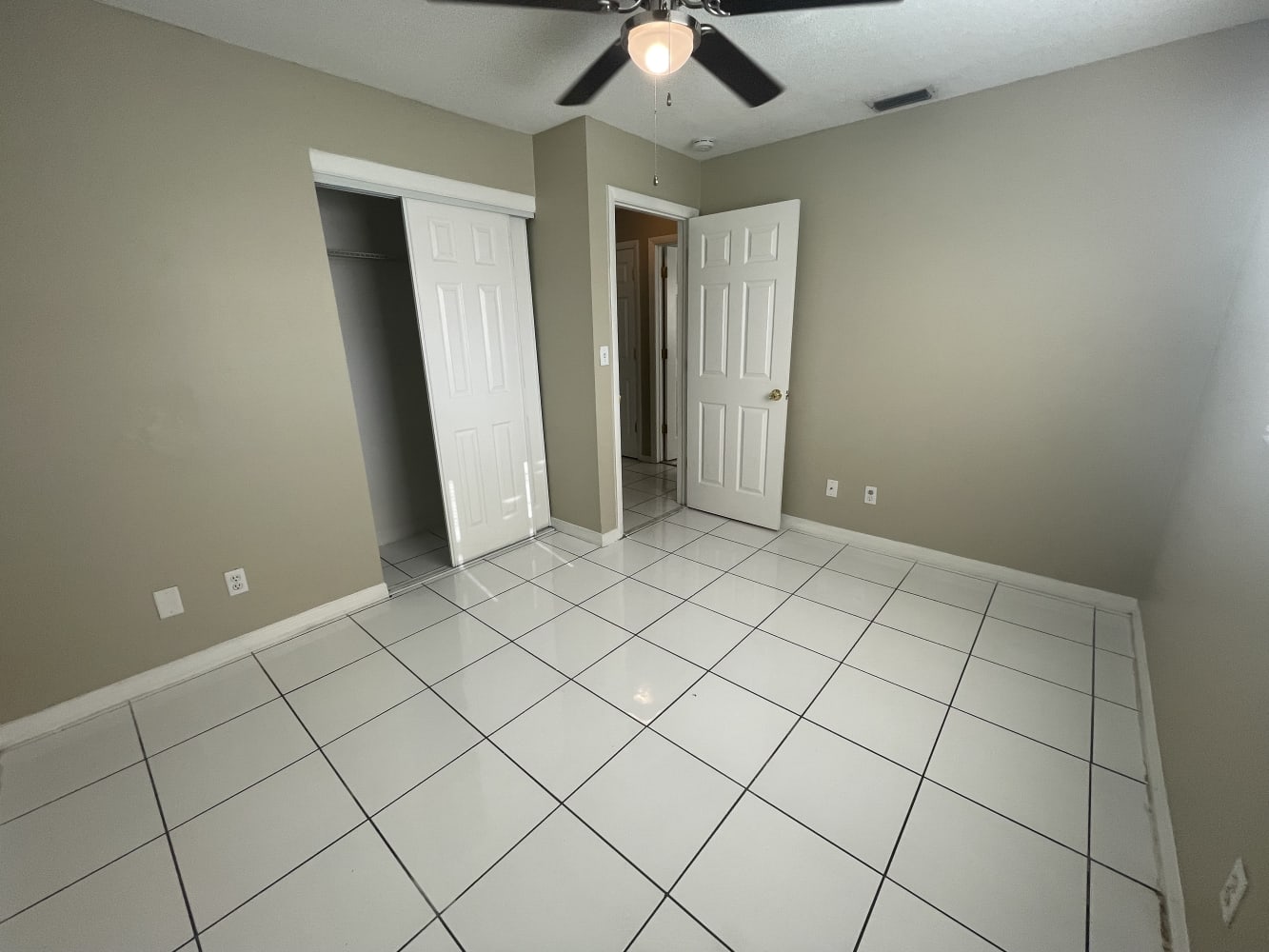1806 SE 13th St, Cape Coral photo 12