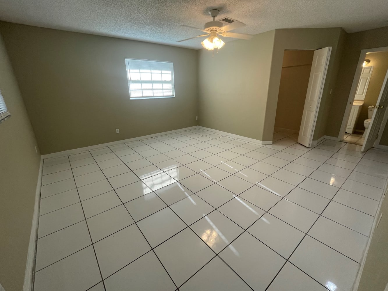 1806 SE 13th St, Cape Coral photo 13