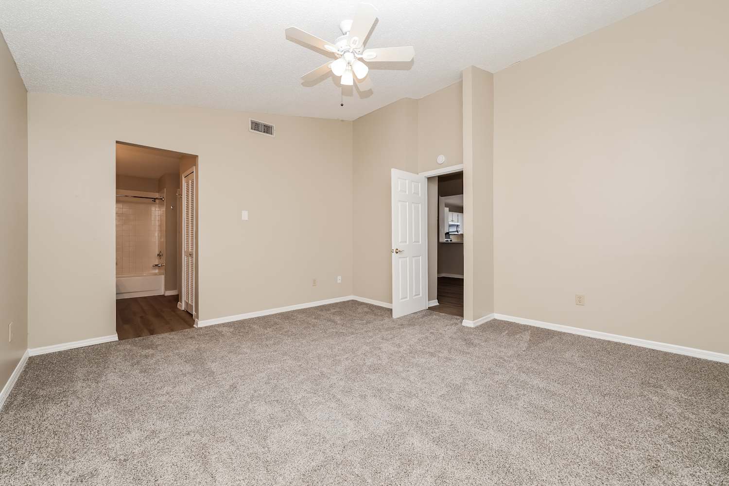 1809 Tinker Dr, Lutz photo 8
