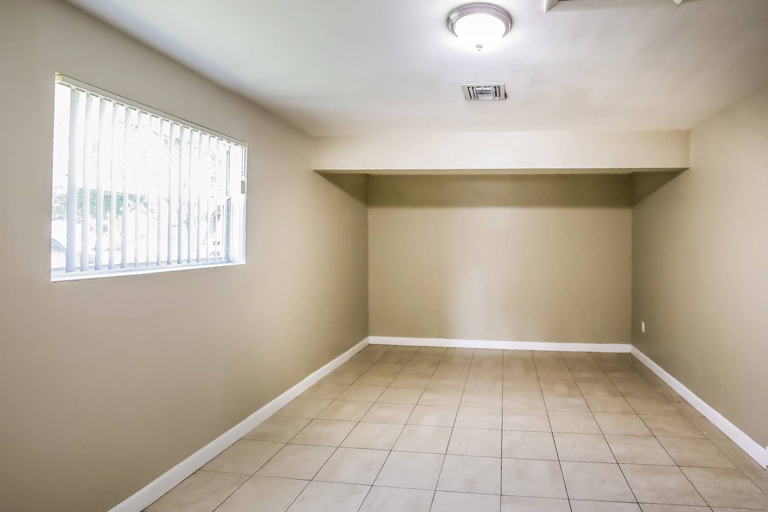 1810 N 47th Ave, Hollywood photo 12