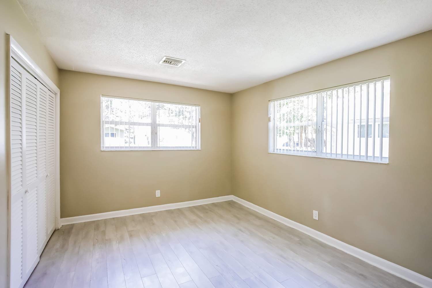 1810 N 47th Ave, Hollywood photo 13