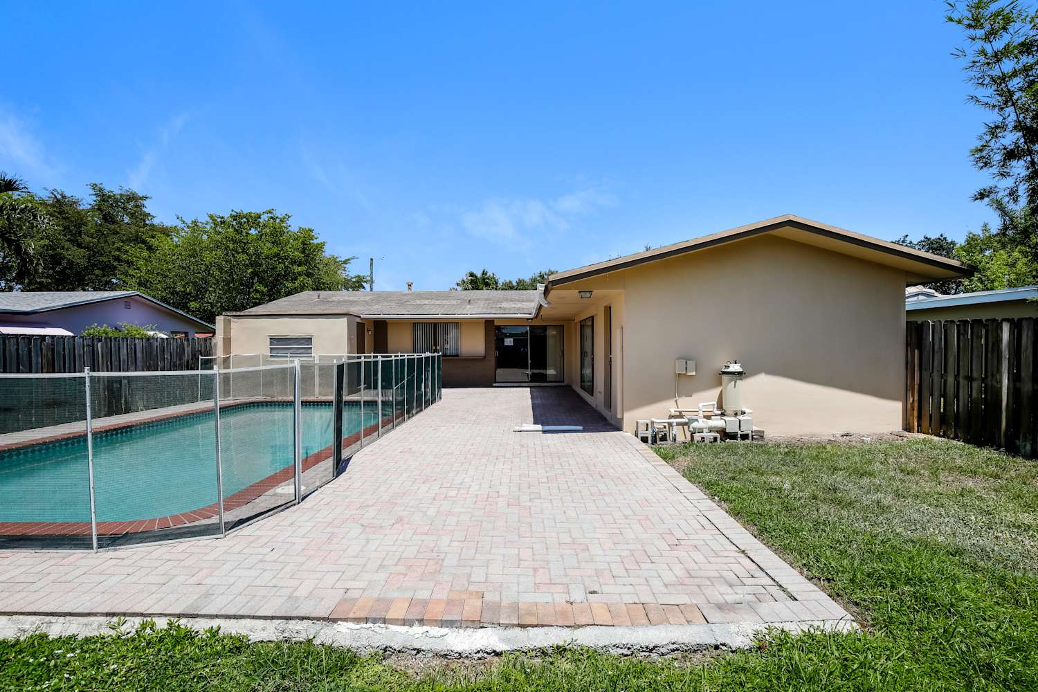 1810 N 47th Ave, Hollywood photo 16