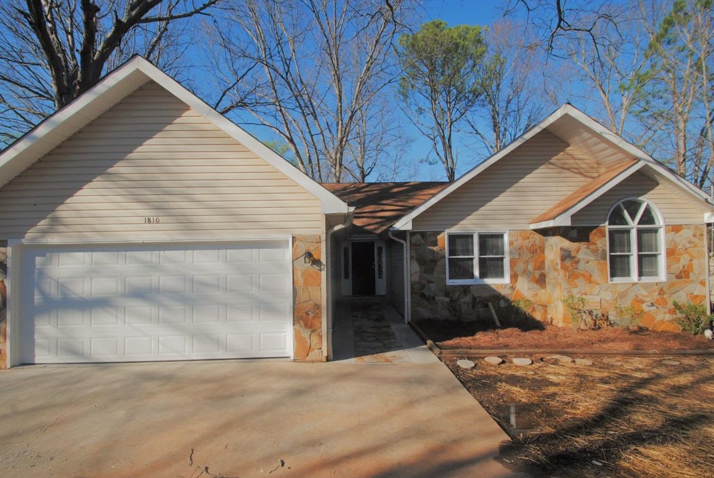 1810 Timber Lake Rd NW, Kennesaw photo 1