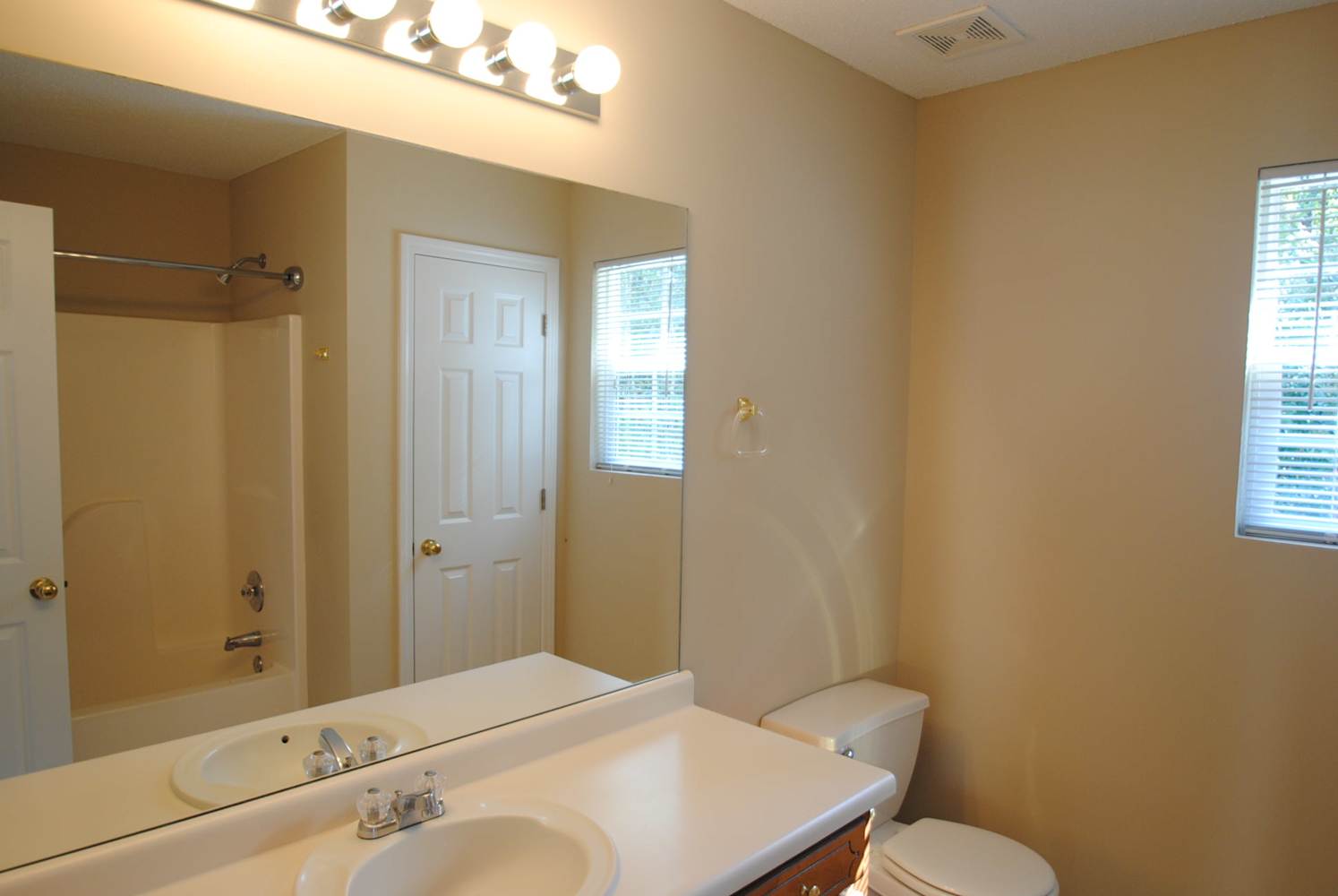 1815 Fort Daniels Trl, Dacula photo 6