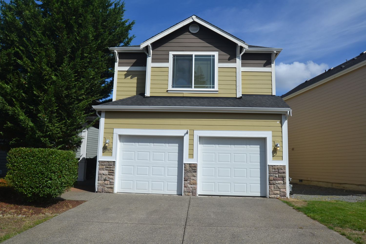 Front of 18305 111th Avenue Ct E, Puyallup, WA