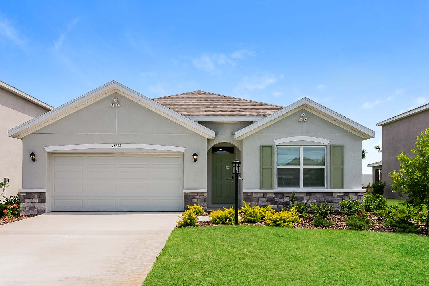 Front of 18318 Wheathouse Pl, Bradenton, FL