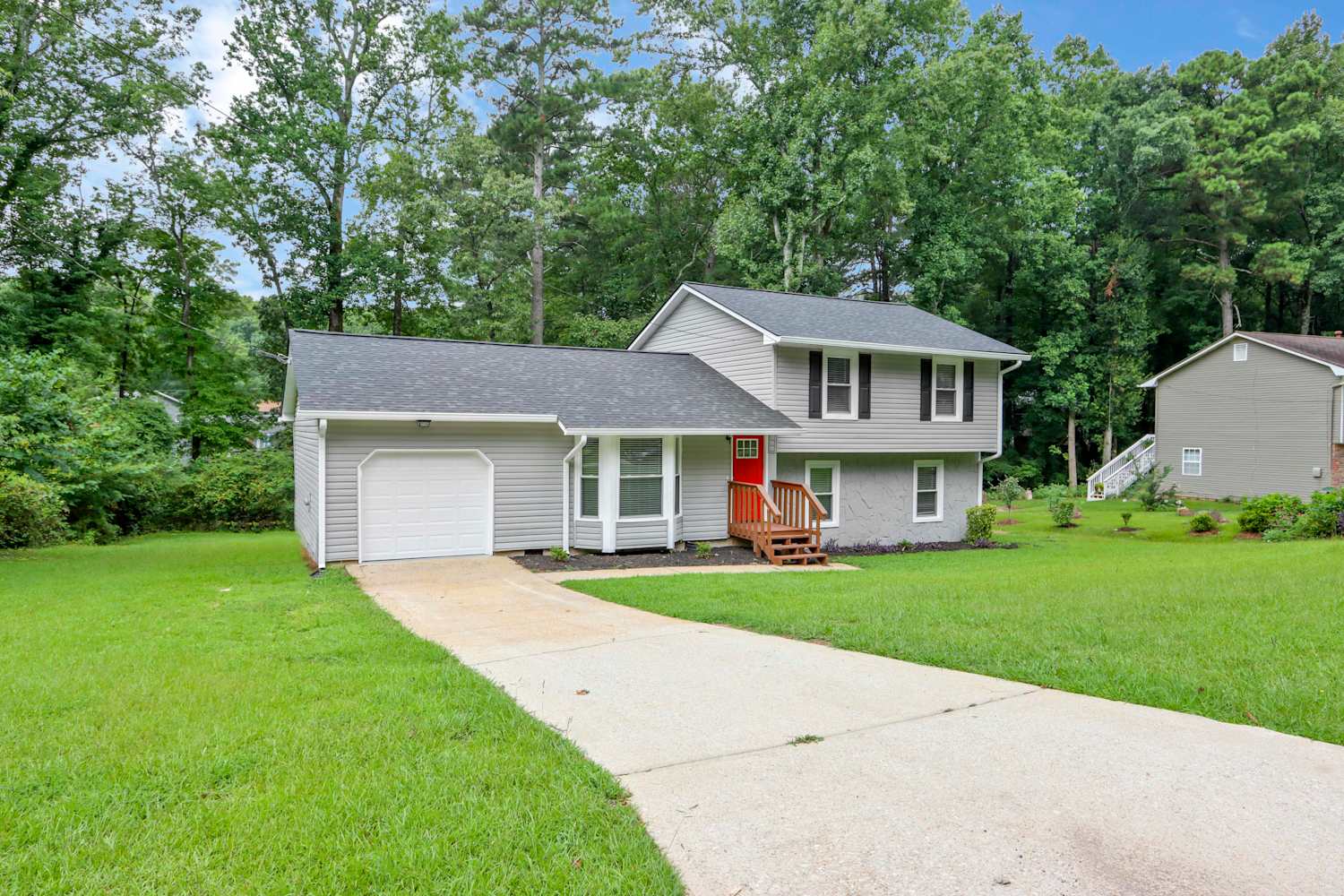 Front of 1833 Northwick Pl, Lithonia, GA
