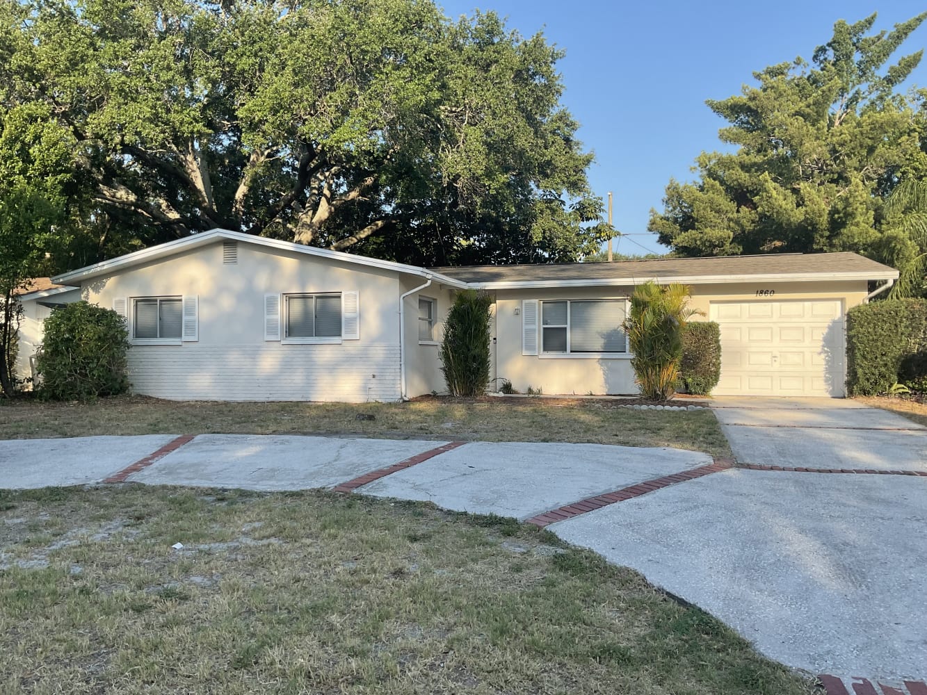 1860 Murray Ave, Clearwater photo 1