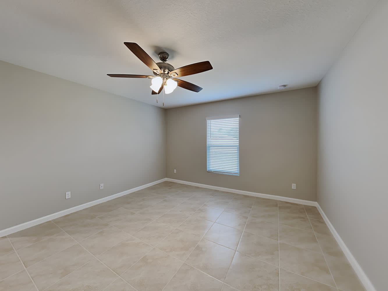 1861 SW Logan St, Port Saint Lucie photo 14