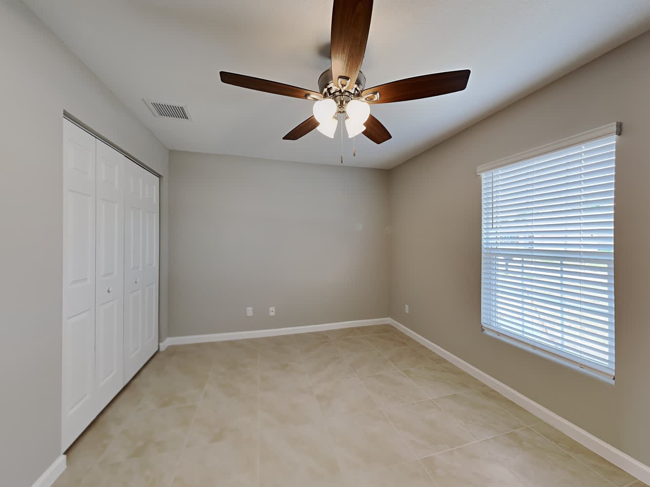 1861 SW Logan St, Port Saint Lucie photo 12