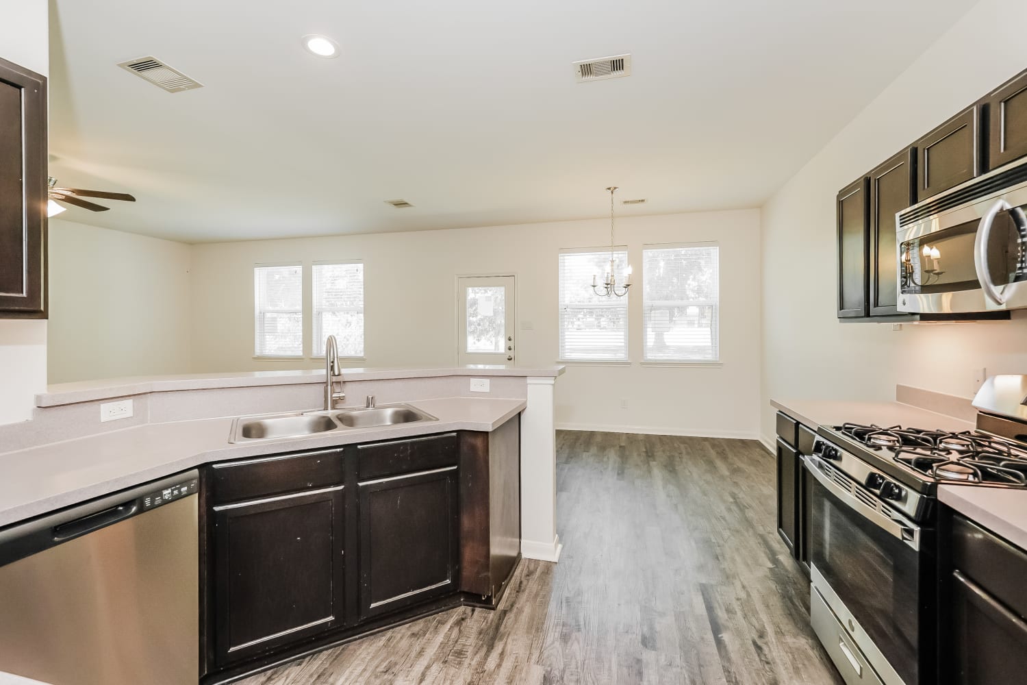 18638 Walden Glen Cir, Humble photo 7