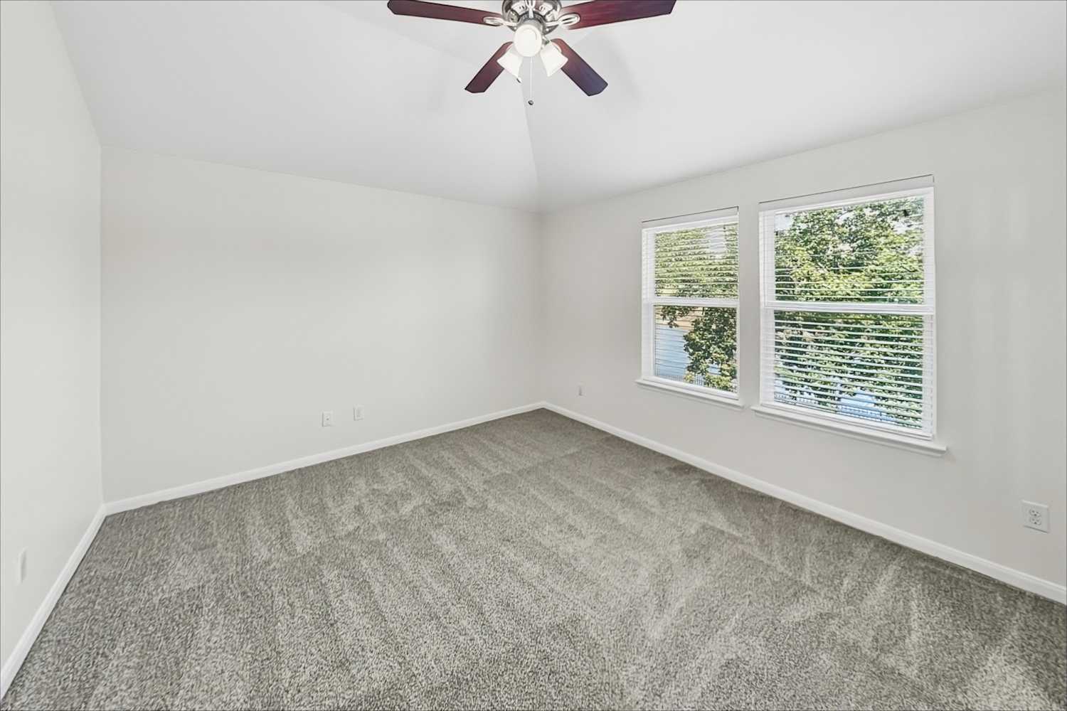 18702 Walden Glen Cir, Humble photo 9
