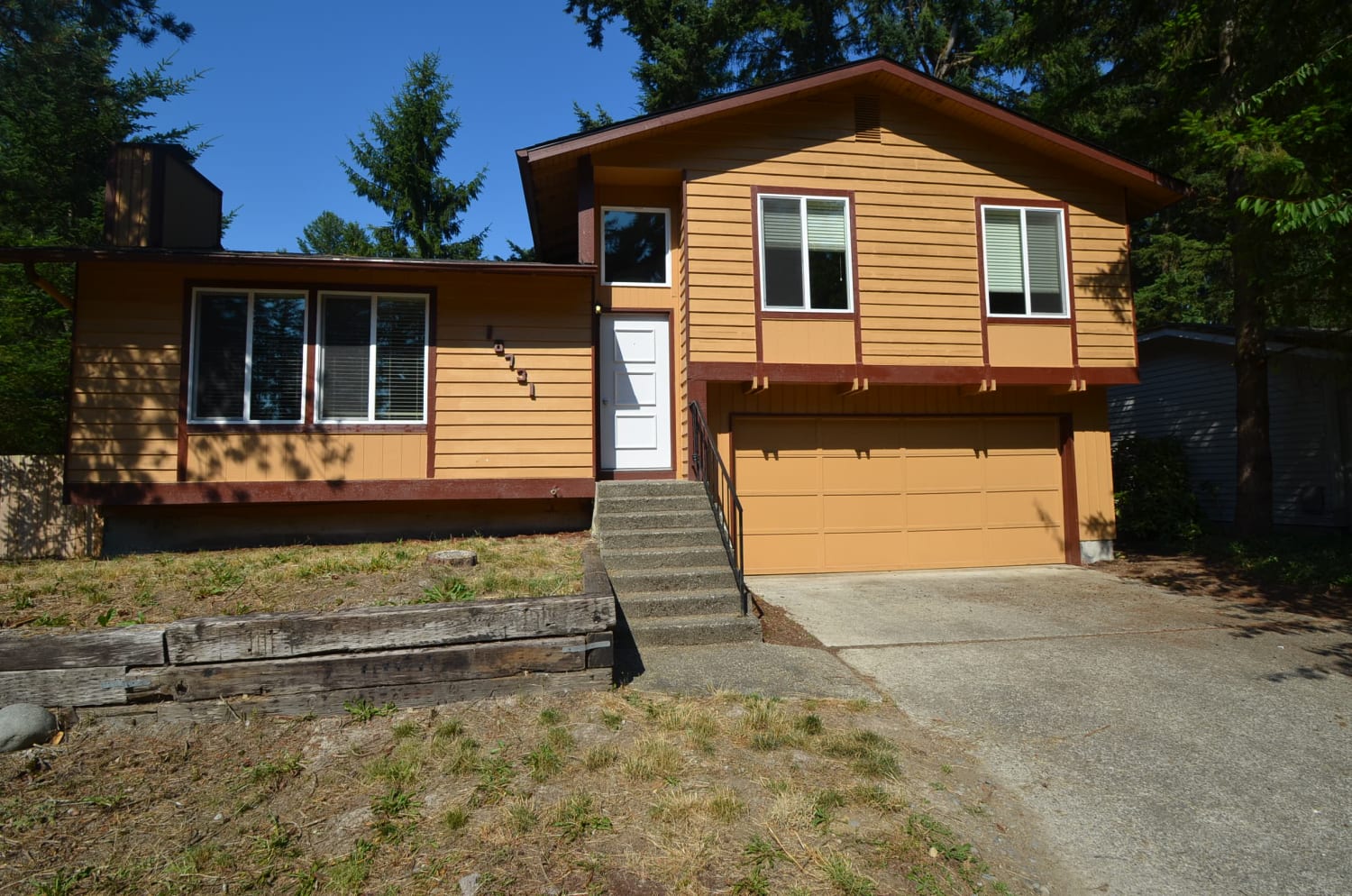 Front of 18731 SE 268th St, Covington, WA