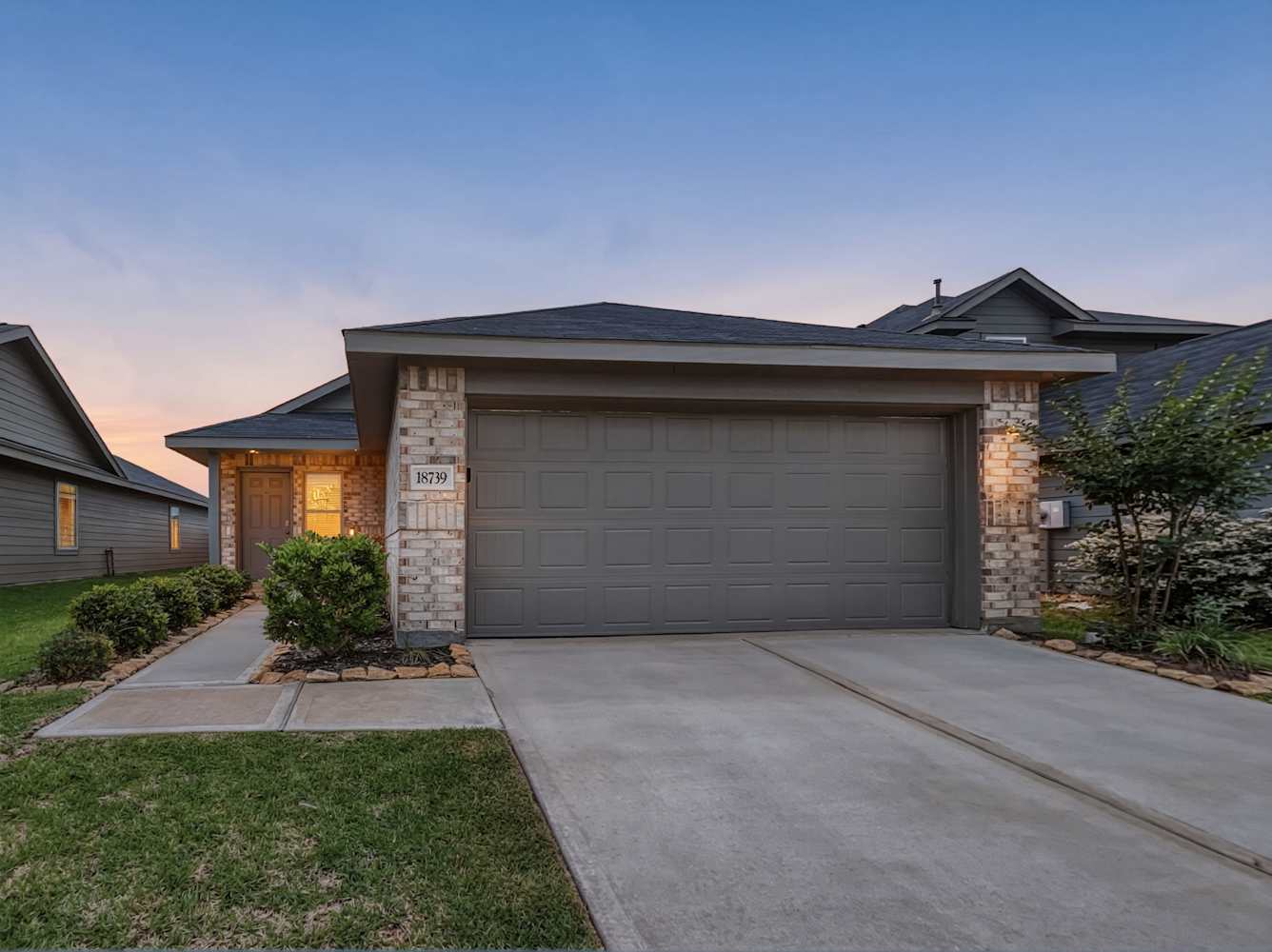 Front of 18739 Mercer Falls Dr, Hockley, TX