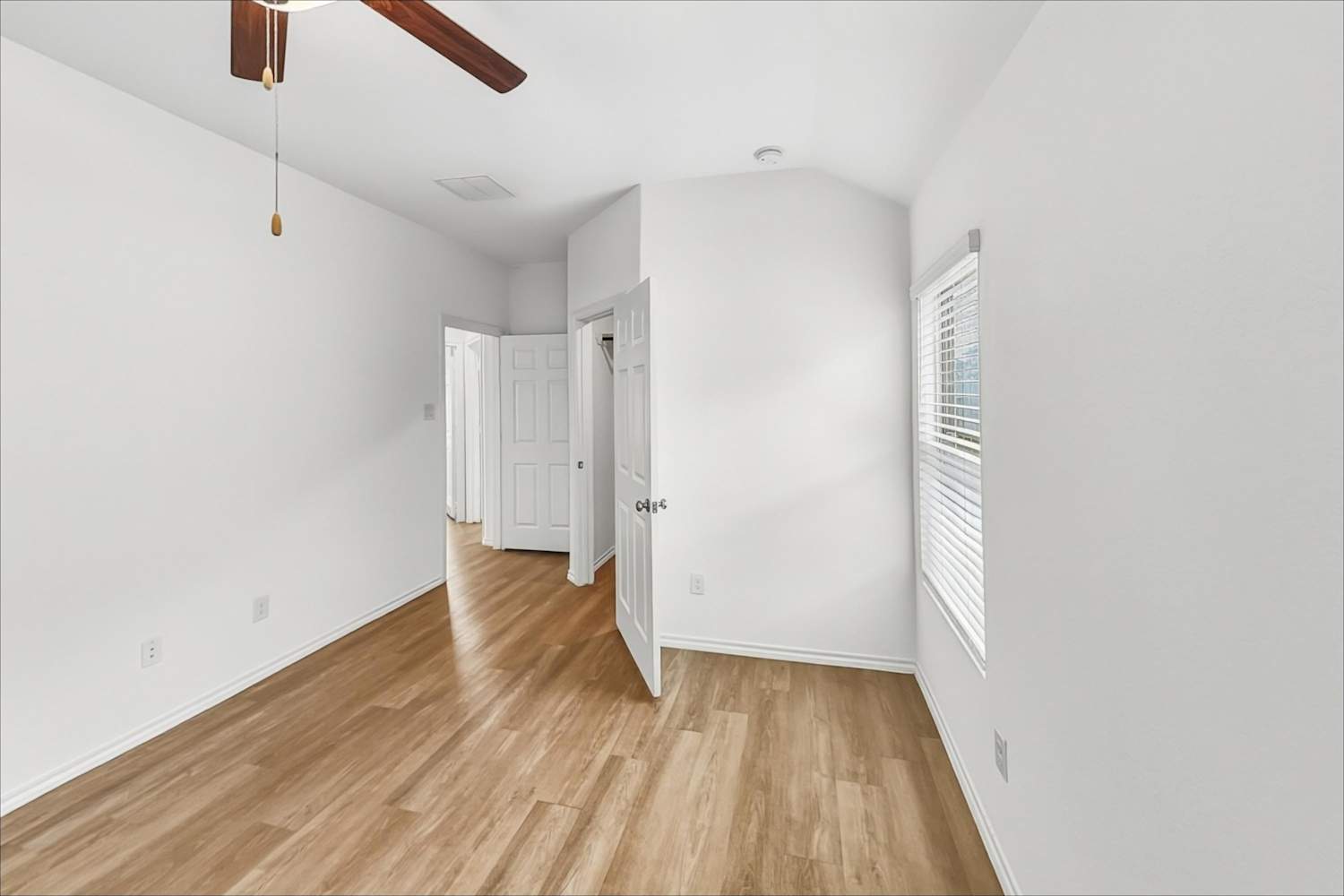 18827 Wembley Vista Trl, New Caney photo 8