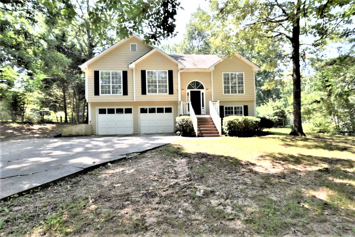 1885 Chadwick Dr, Cumming photo 1