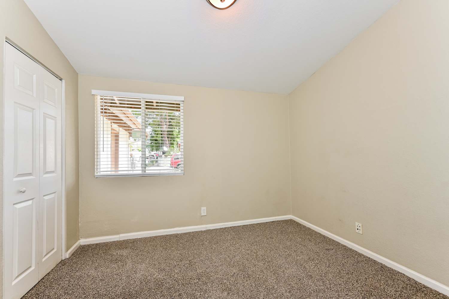 18920 Delight St, Canyon Country photo 13
