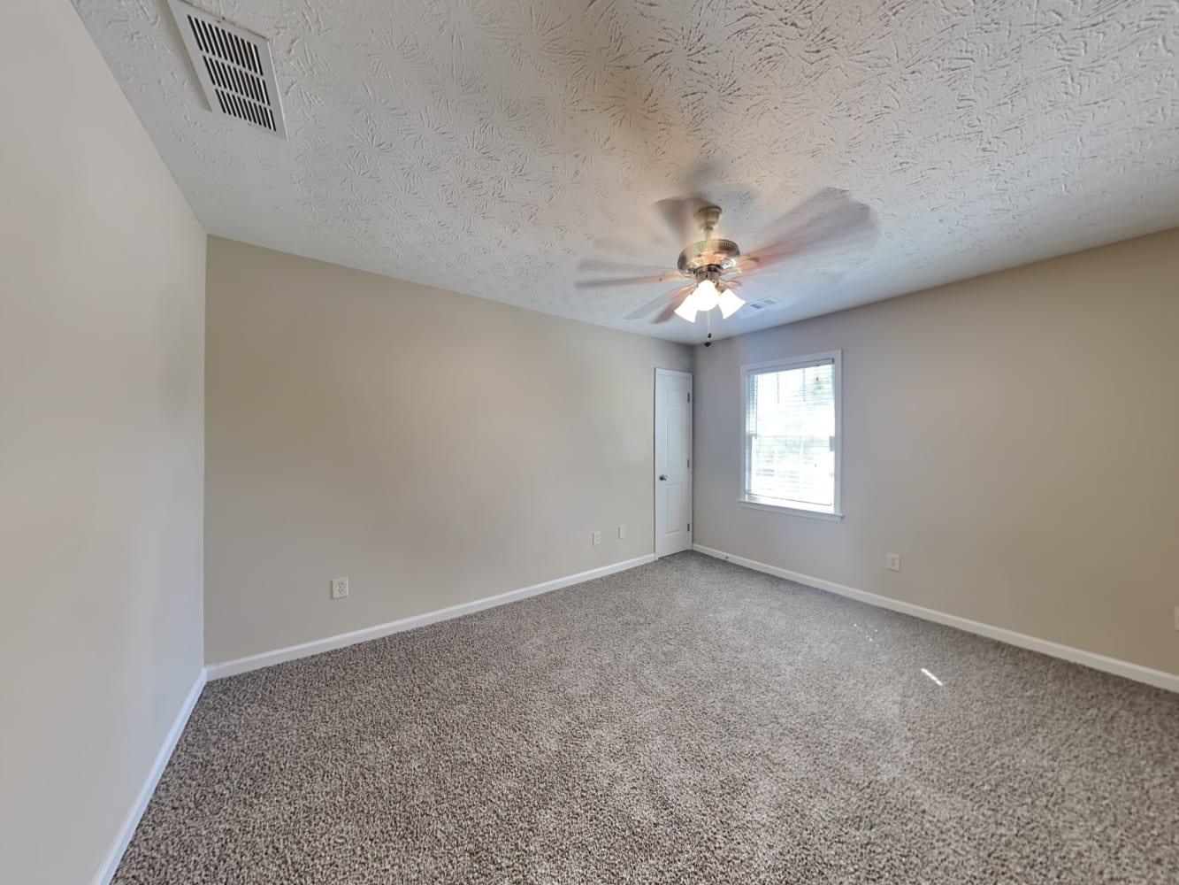 1902 Pond Ridge Ct, Snellville photo 14