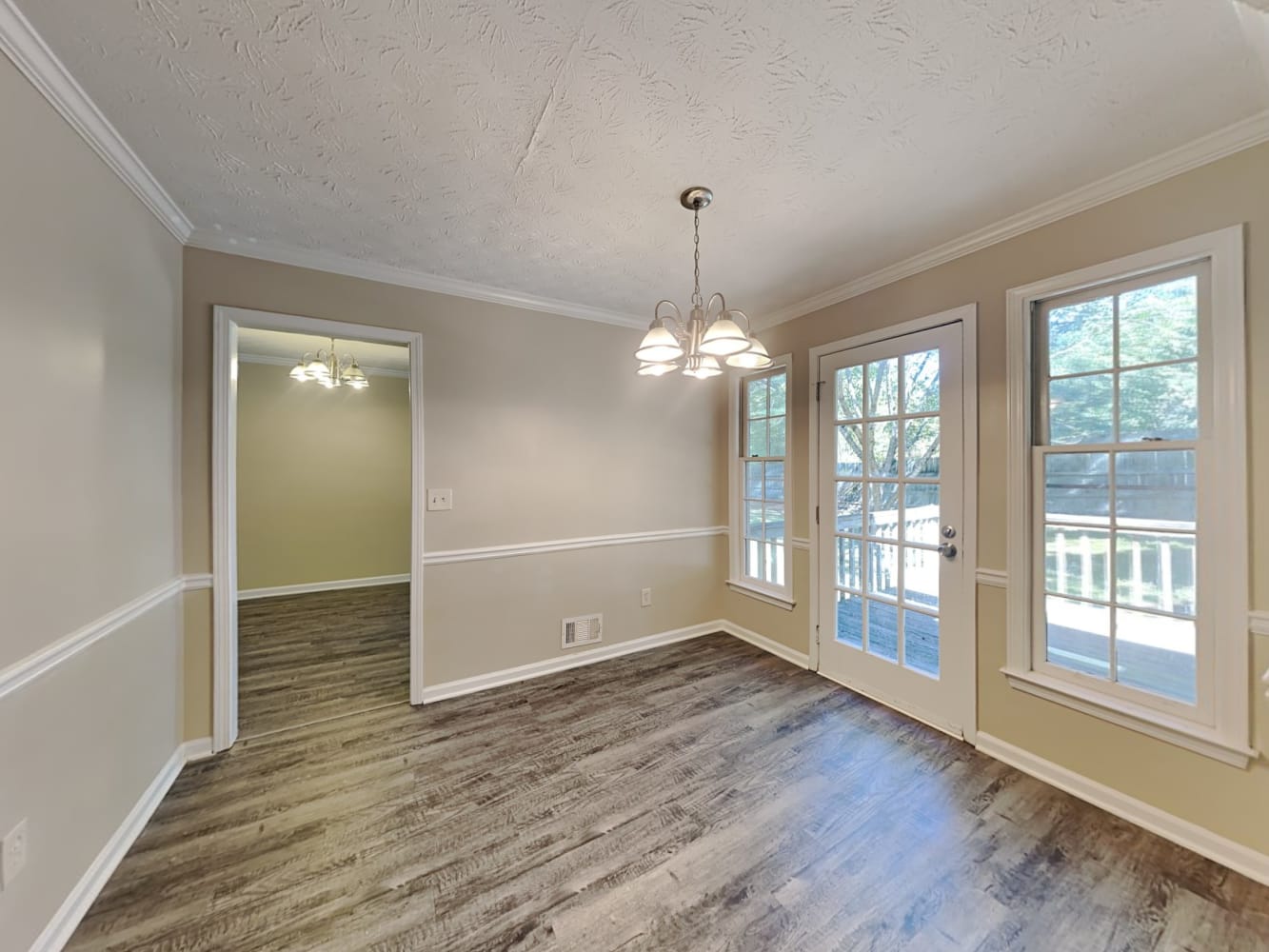 1902 Pond Ridge Ct, Snellville photo 8