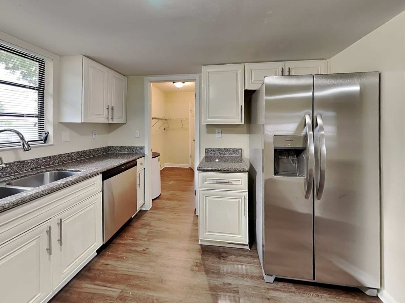 1904 SW 96th Ave, Miramar photo 9