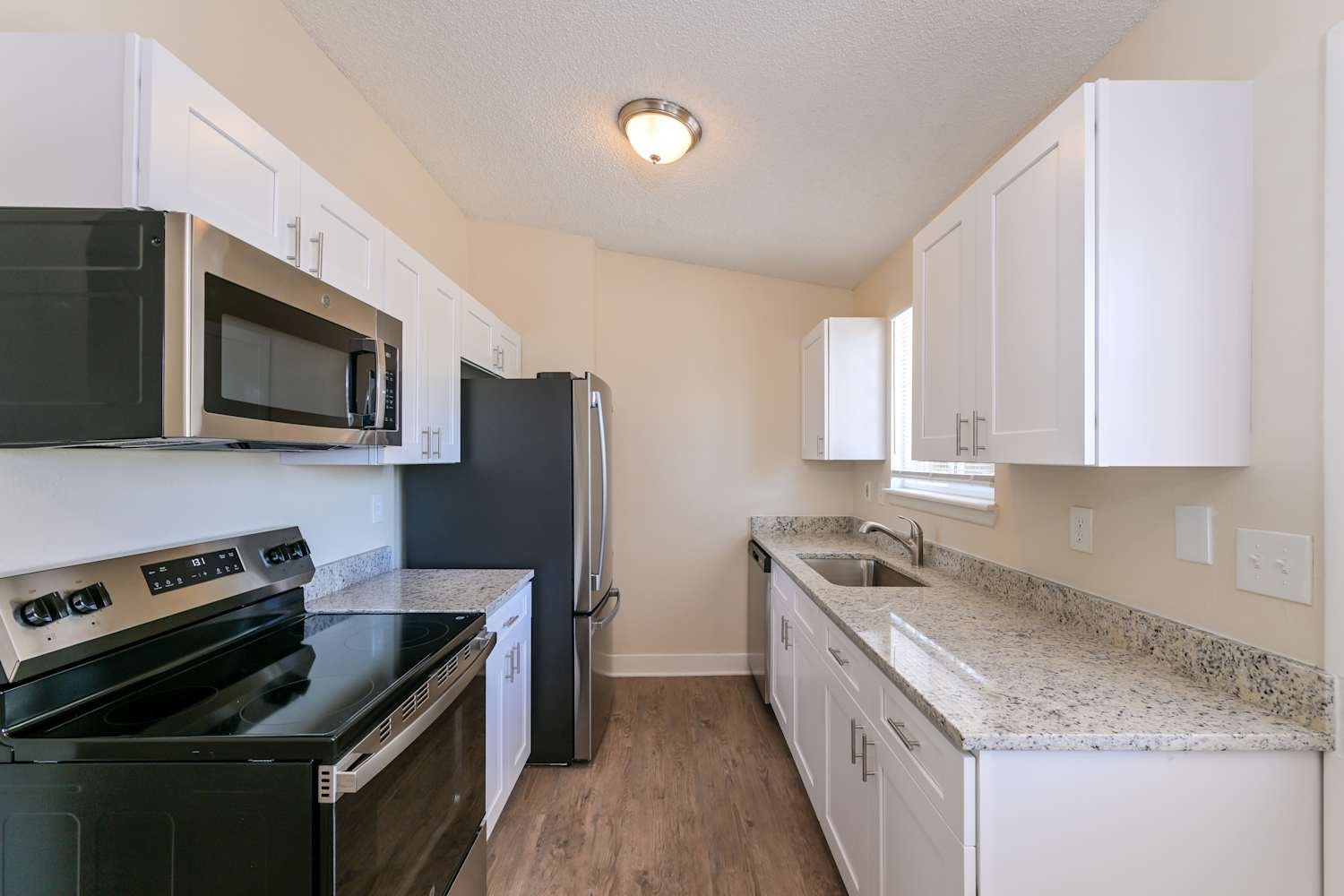 19074 E Mansfield Dr, Aurora photo 7