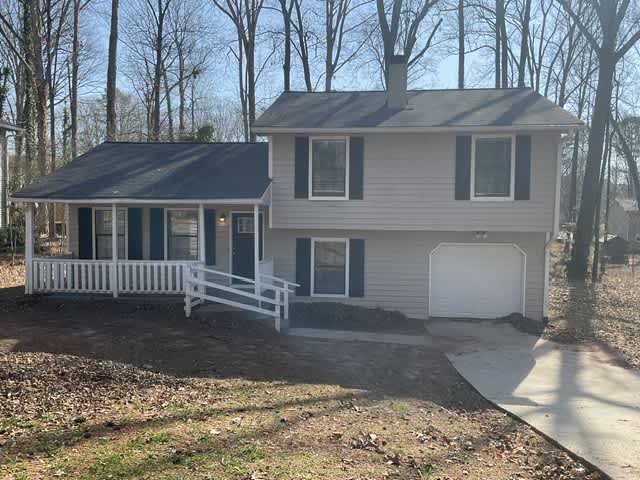 Front of 1908 Sailcloth St, Lithonia, GA