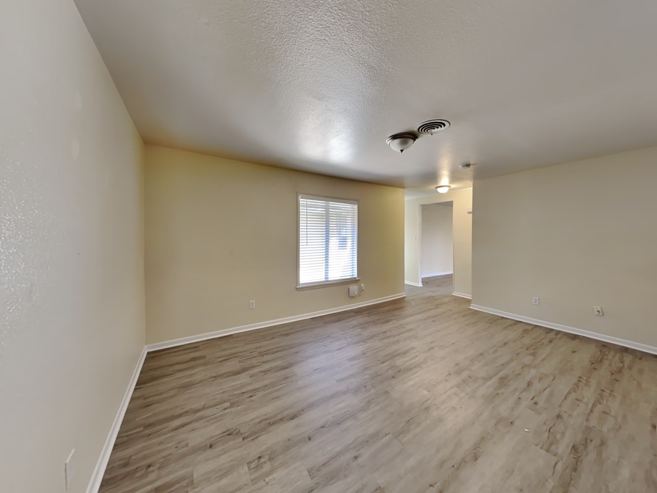1908 Sunset Ct N, League City photo 4