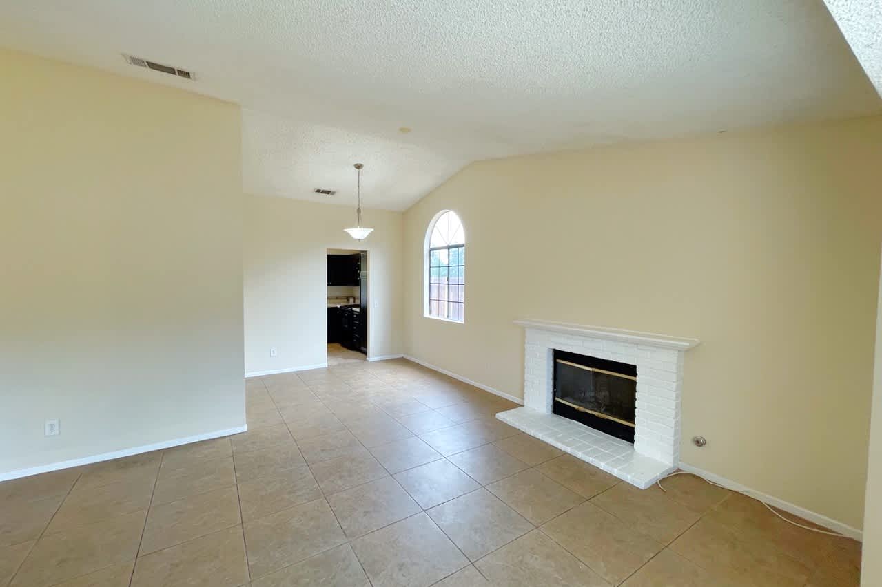 19086 Reindeer Dr, Lake Elsinore photo 4