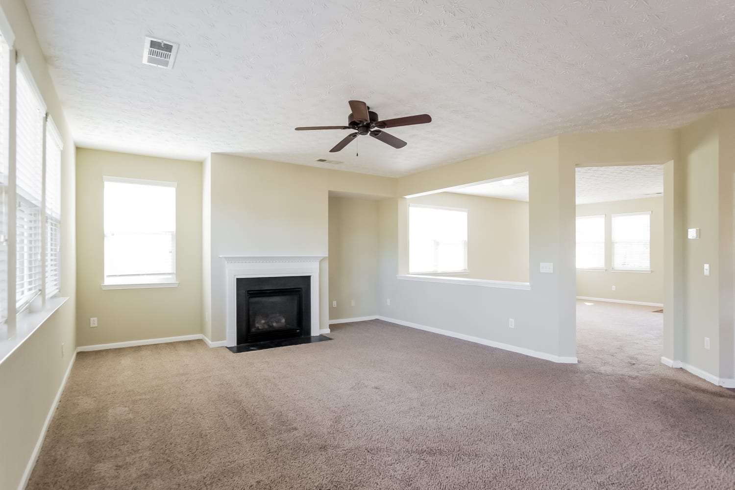 191 Parkmont Way, Dallas photo 6