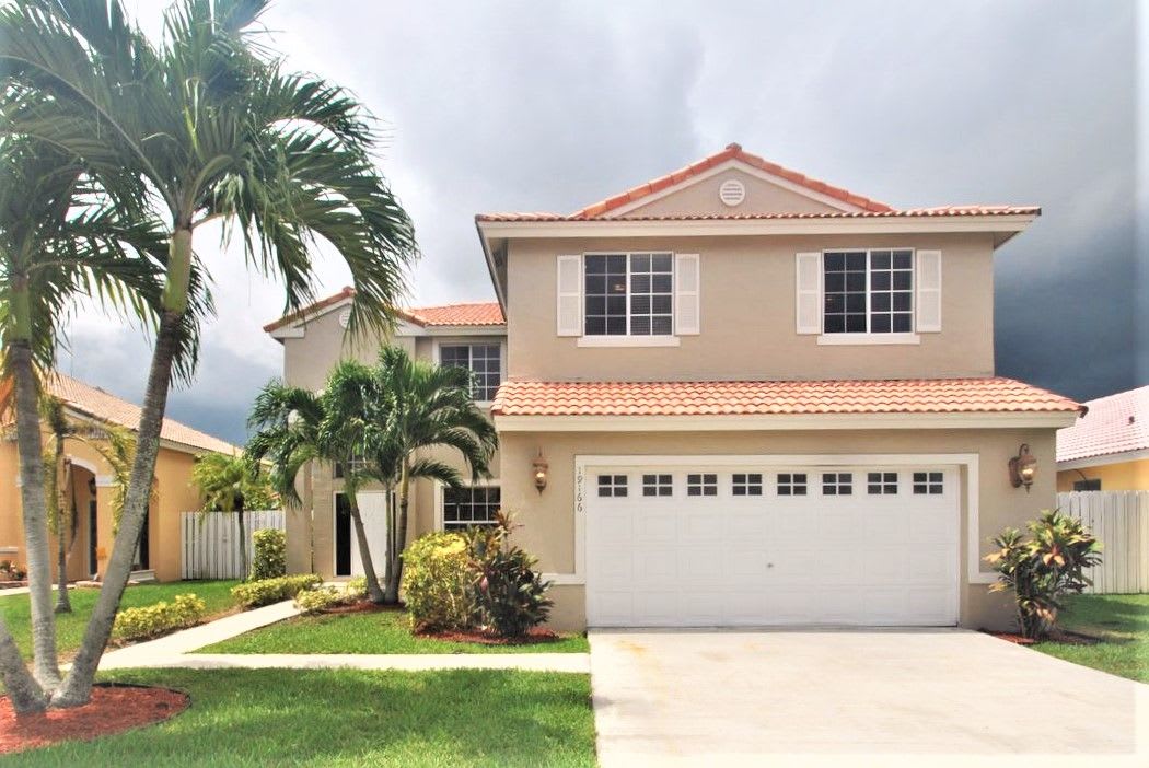 Front of 19166 NW 13th Ct, Pembroke Pines, FL