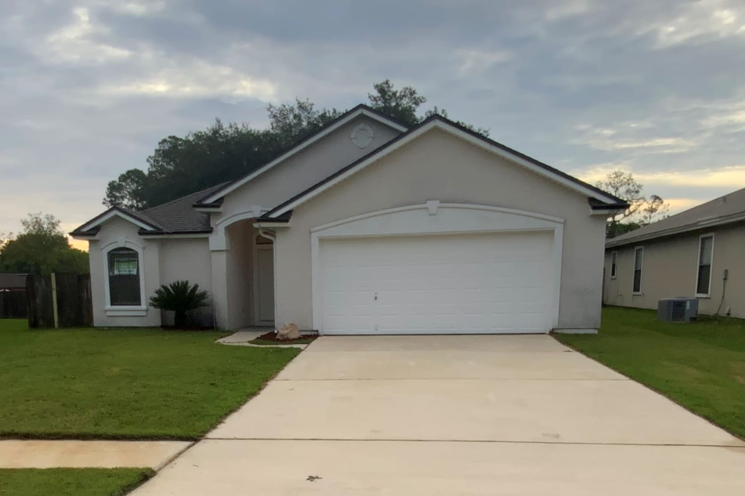 Front of 1919 Hunters Trace Cir, Middleburg, FL