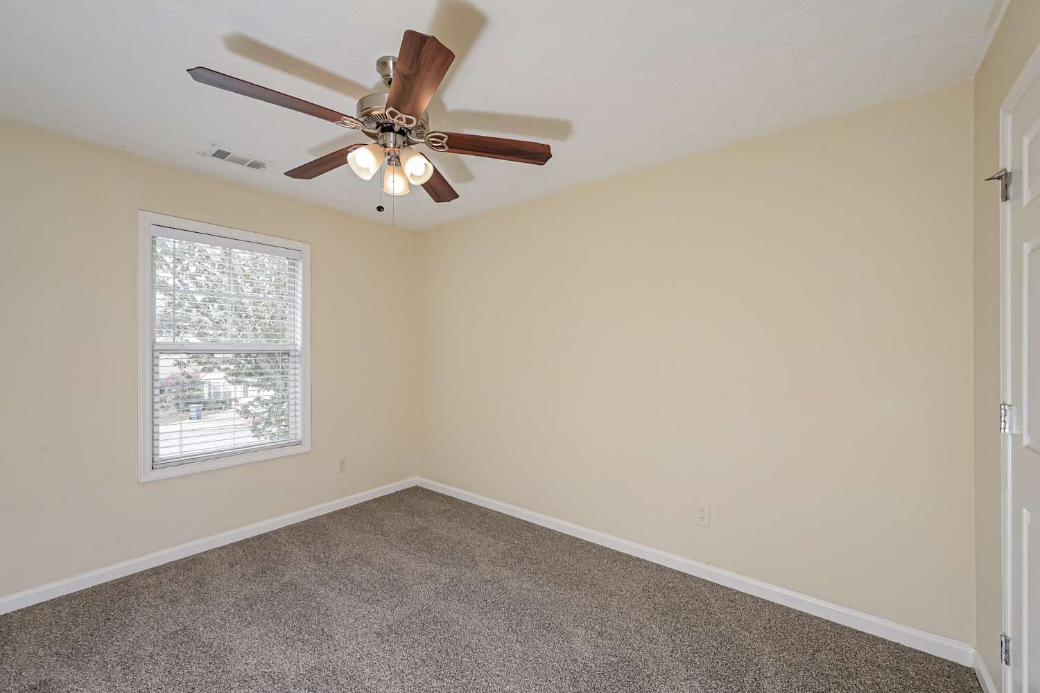 192 Water Canna Ct, Lawrenceville photo 13