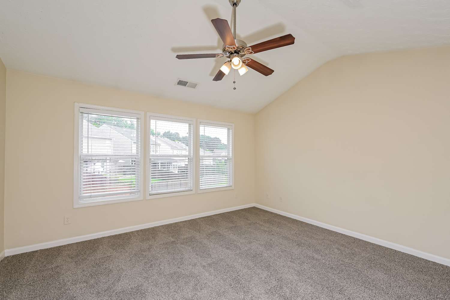 192 Water Canna Ct, Lawrenceville photo 10