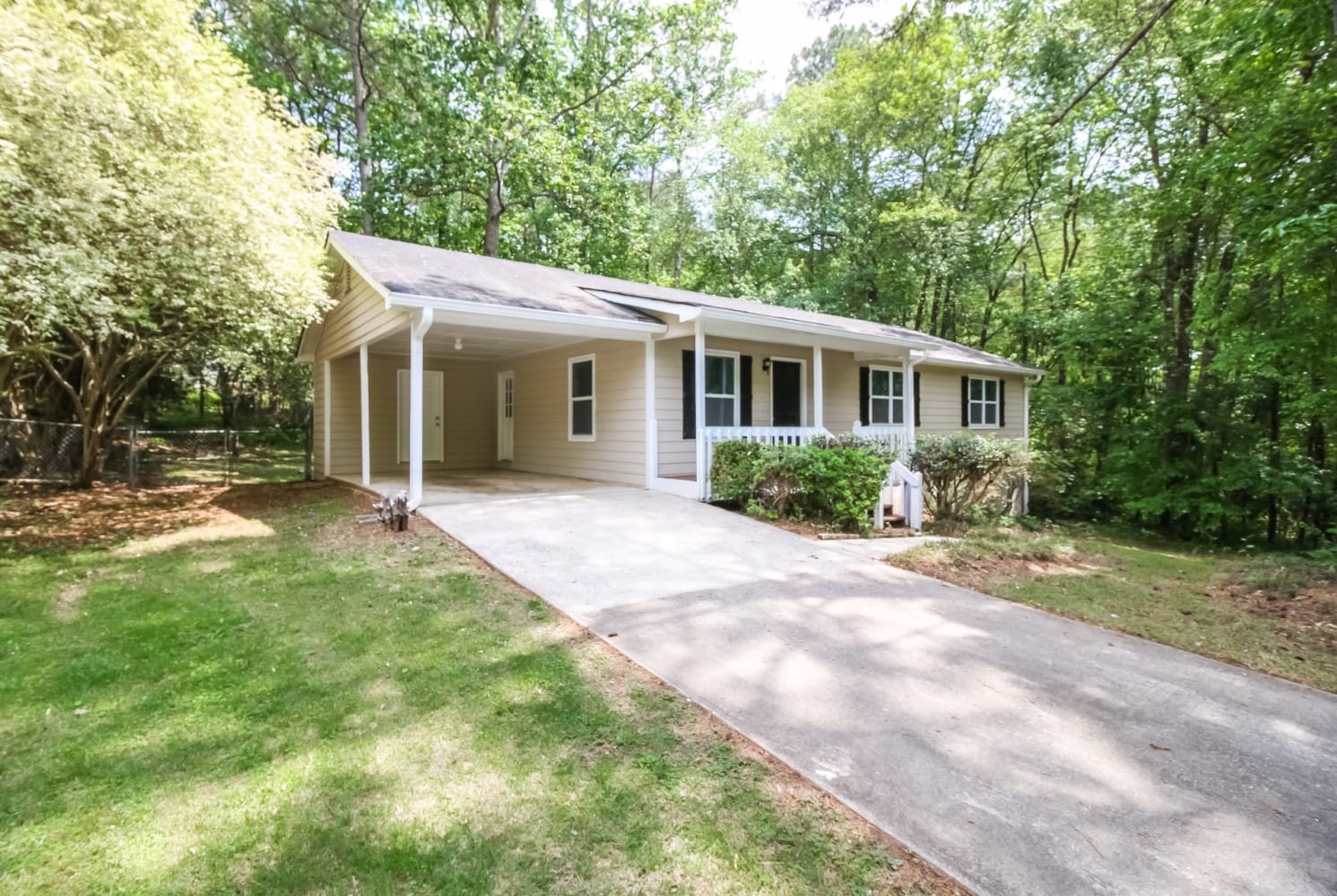 Front of 192 William Dr, Dallas, GA