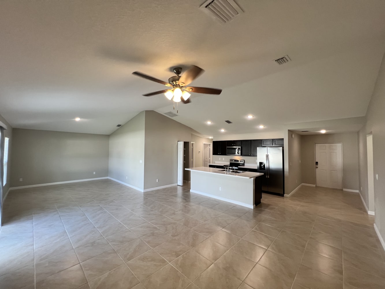 1920 SW Beauregard St, Port Saint Lucie photo 4