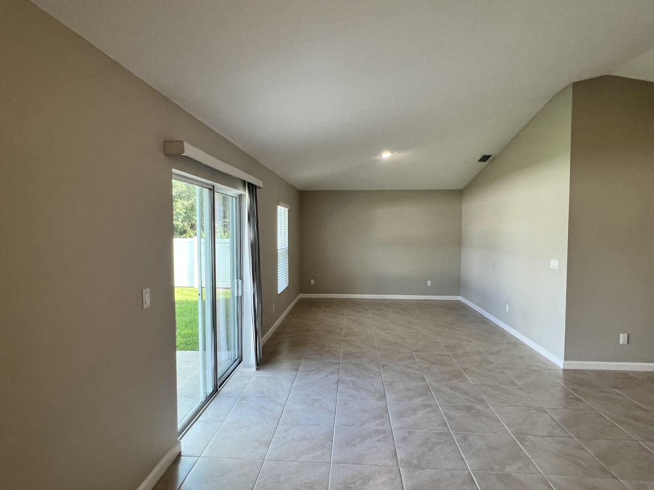 1920 SW Beauregard St, Port Saint Lucie photo 6