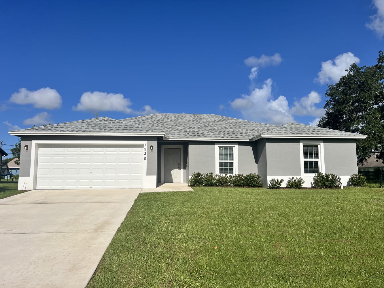 1920 SW Beauregard St, Port Saint Lucie photo 1