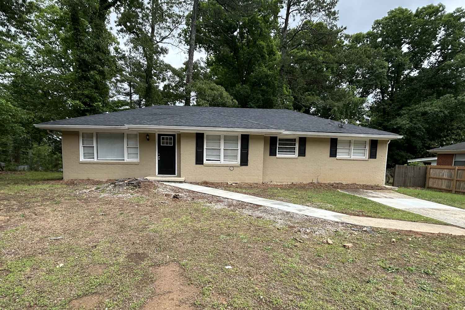Front of 1932 Rosewood Rd, Decatur, GA