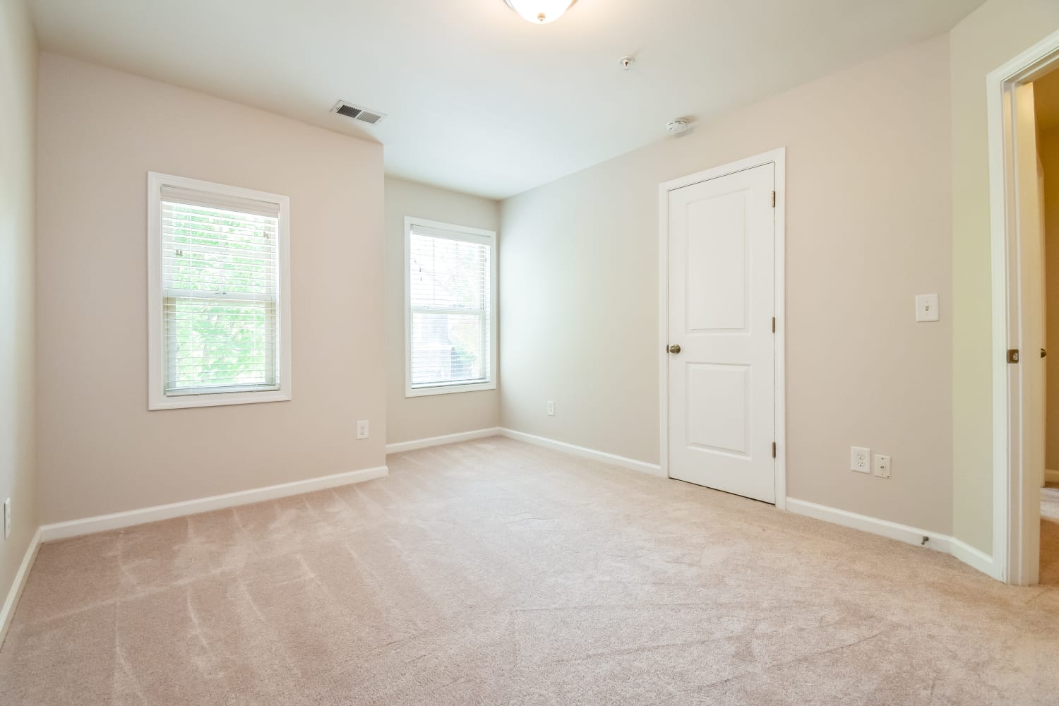 1937 Brightleaf Way APT 64, Marietta photo 13