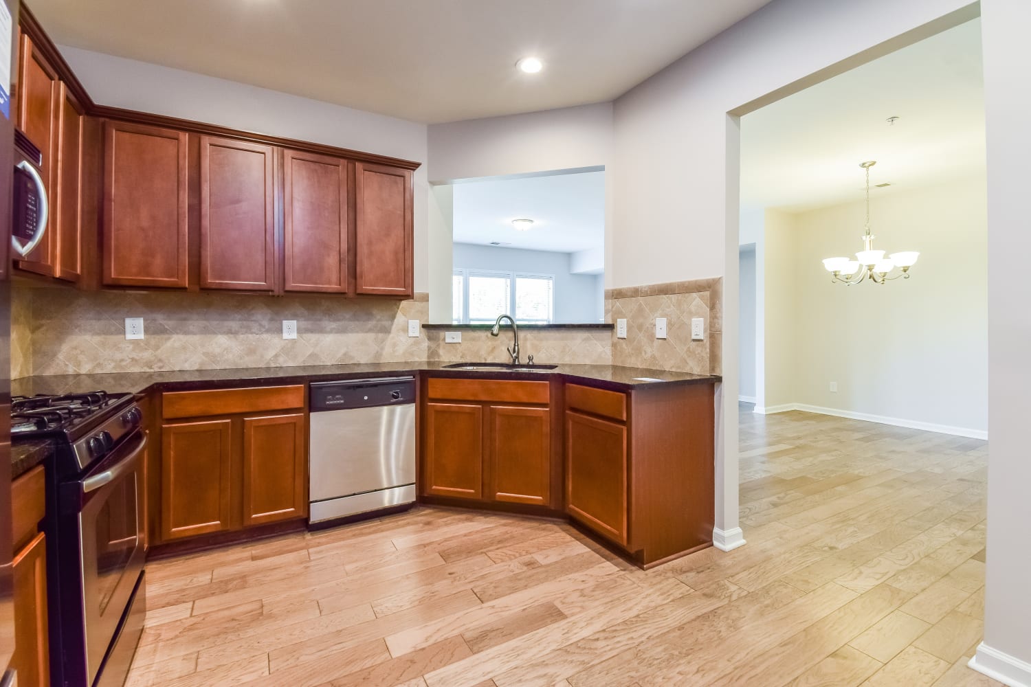1937 Brightleaf Way APT 64, Marietta photo 10