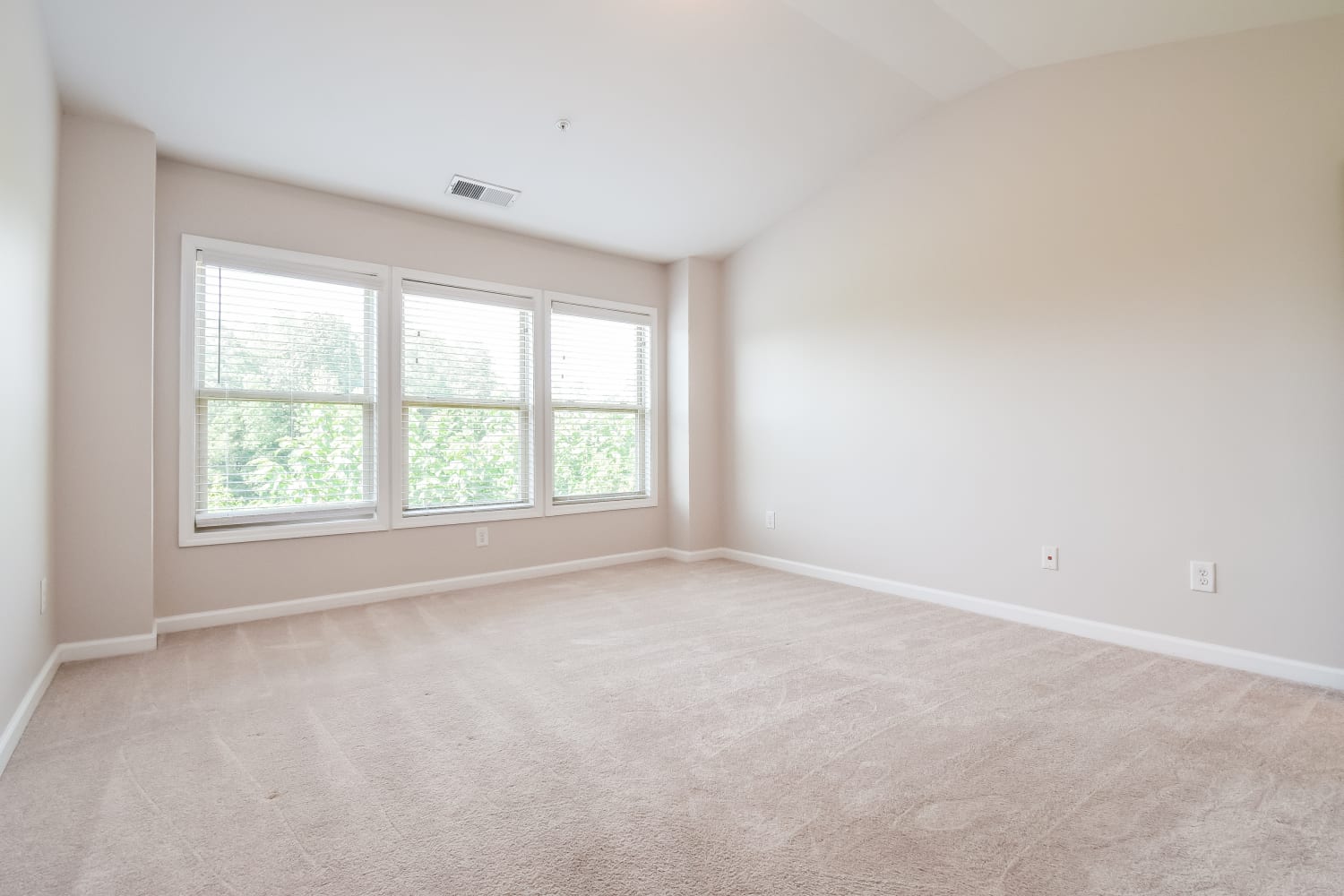 1937 Brightleaf Way APT 64, Marietta photo 12