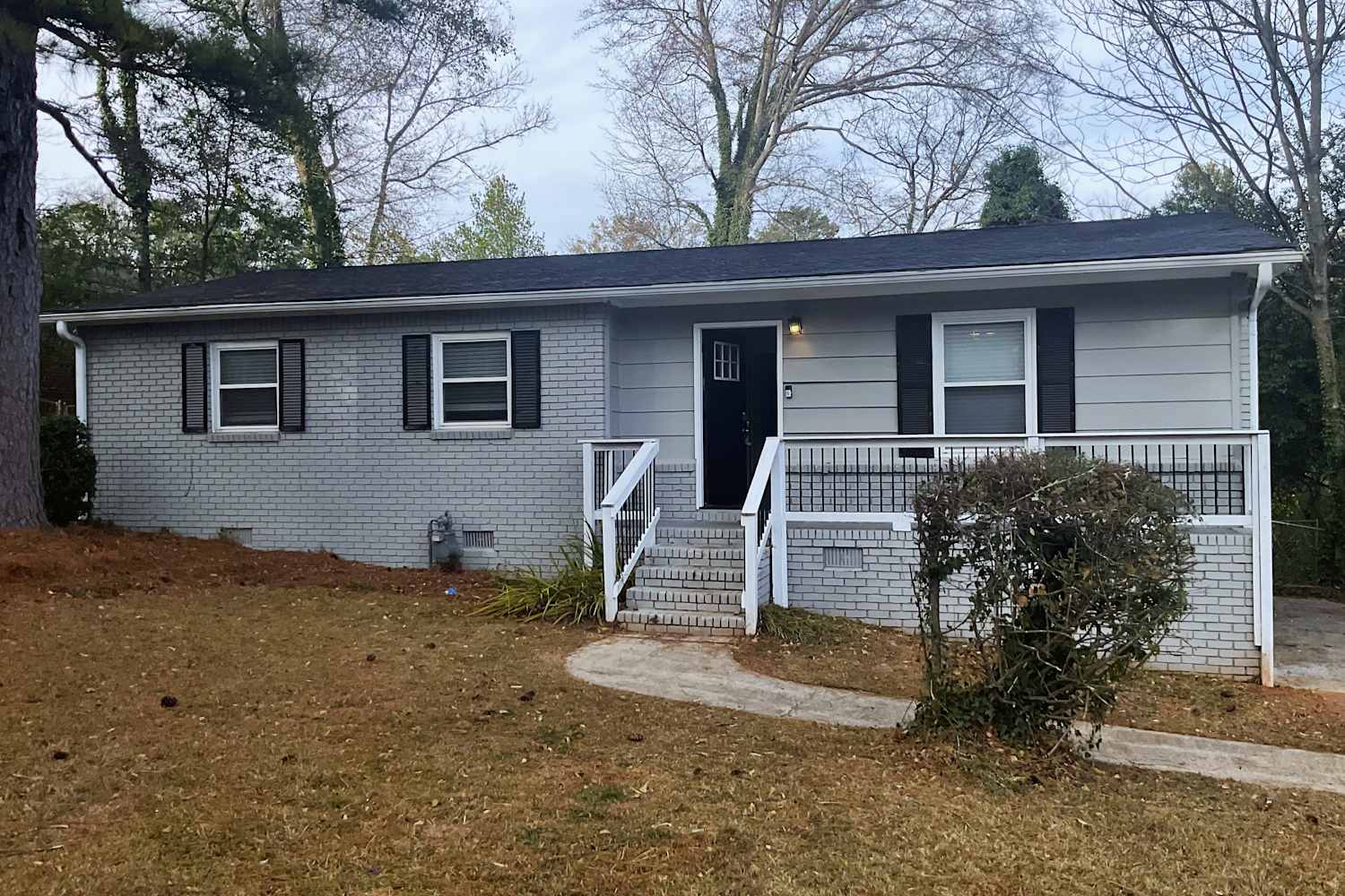 Front of 1941 Bandera Dr, Decatur, GA