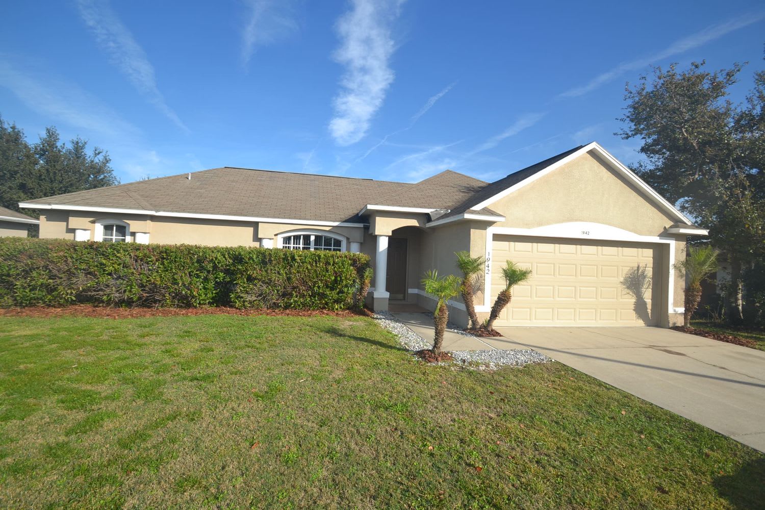 1942 Kirkwood St, Deltona photo 1