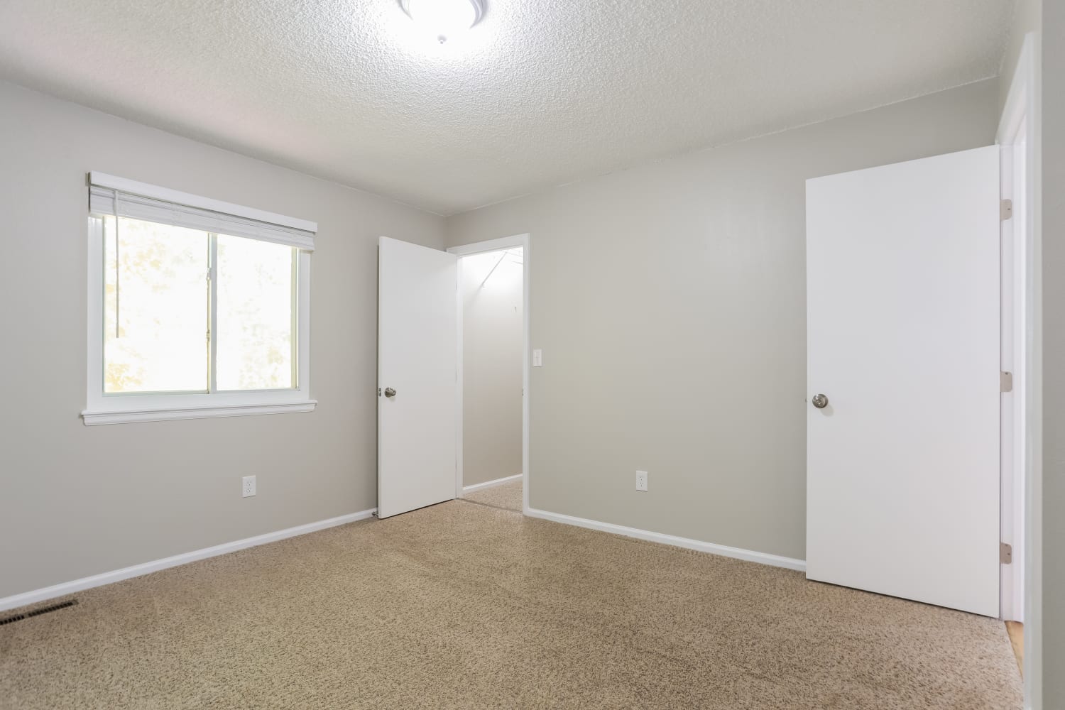 19495 E Nassau Drive, Aurora photo 9