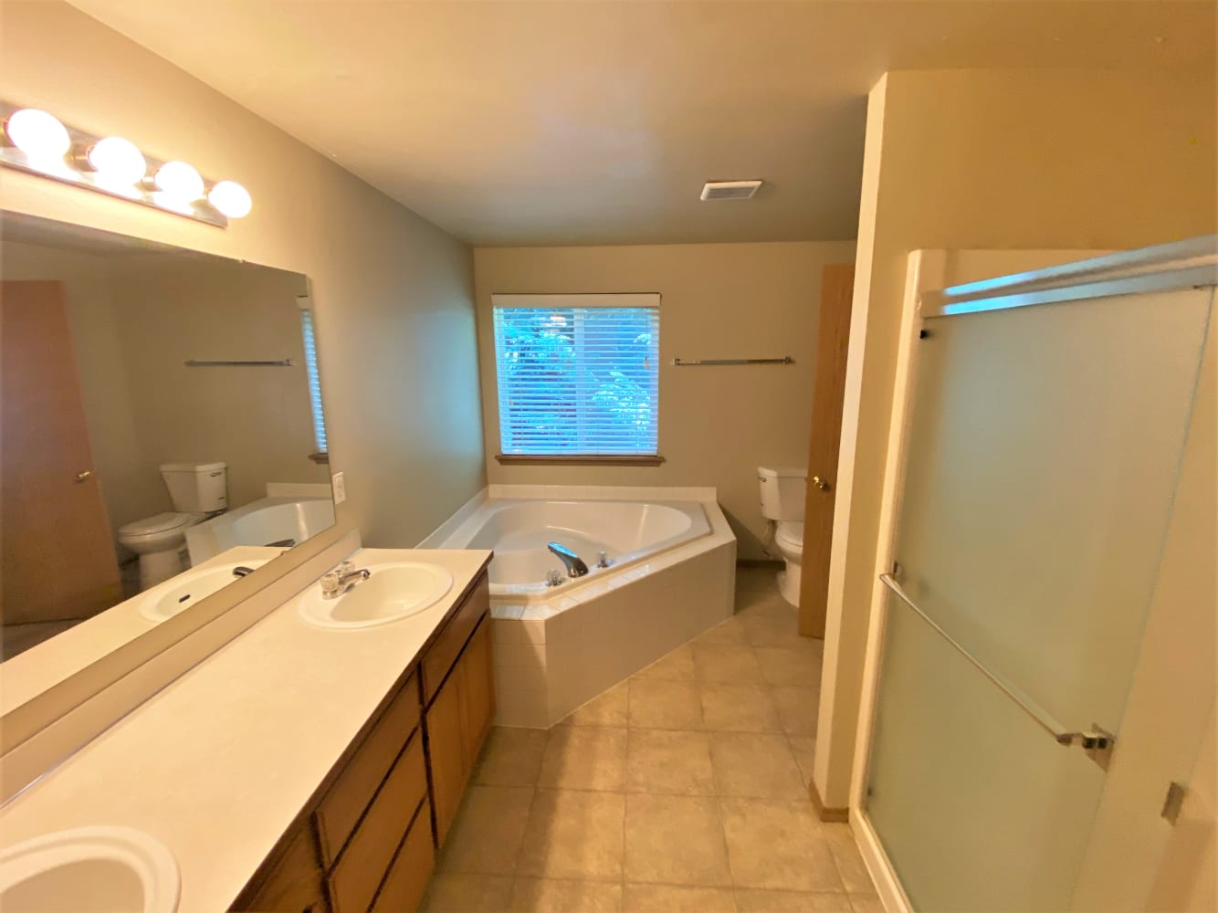 19504 12th Avenue Ct E, Spanaway photo 13