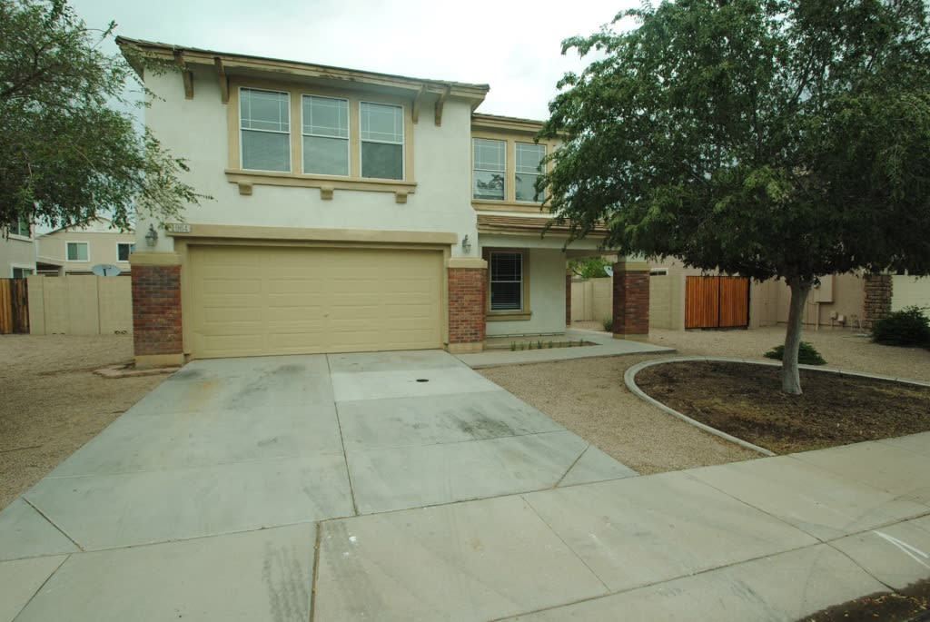 Front of 1964 E 39th Ave, Apache Junction, AZ