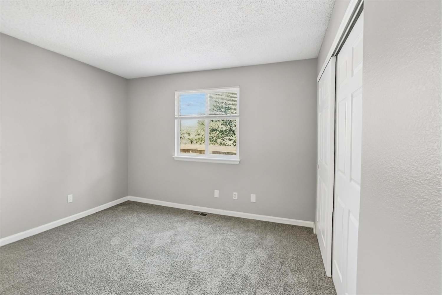 19710 E Lasalle Dr, Aurora photo 13