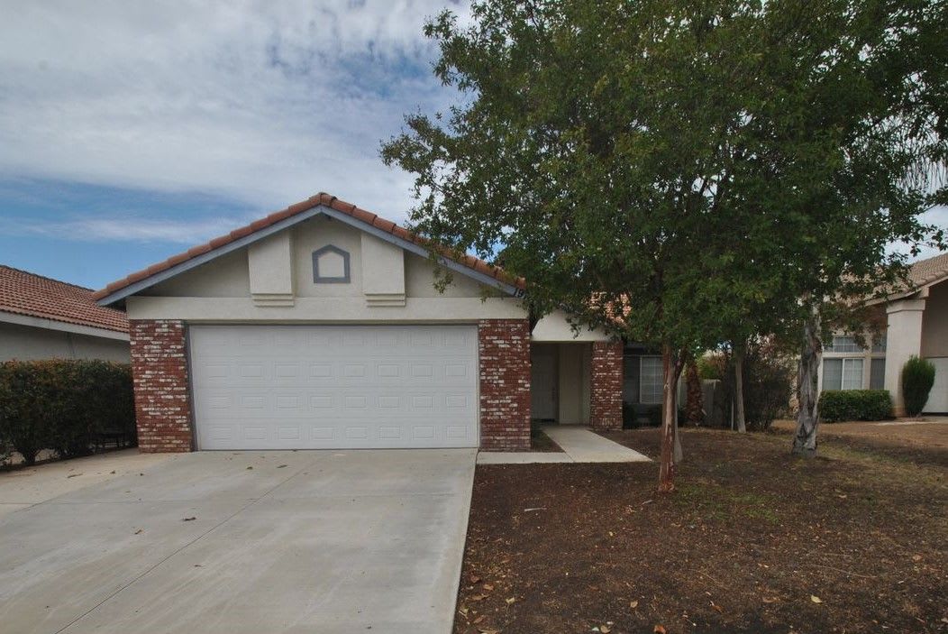 Front of 19711 Westerly Dr, Riverside, CA